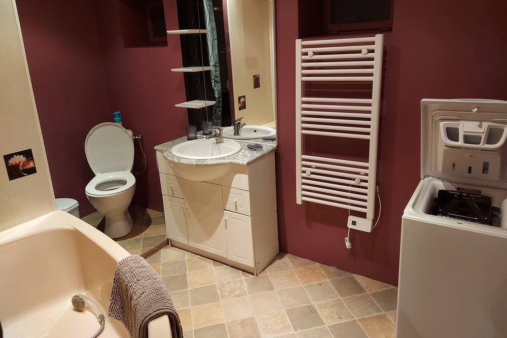 Photo of Bathroom in Montfleur