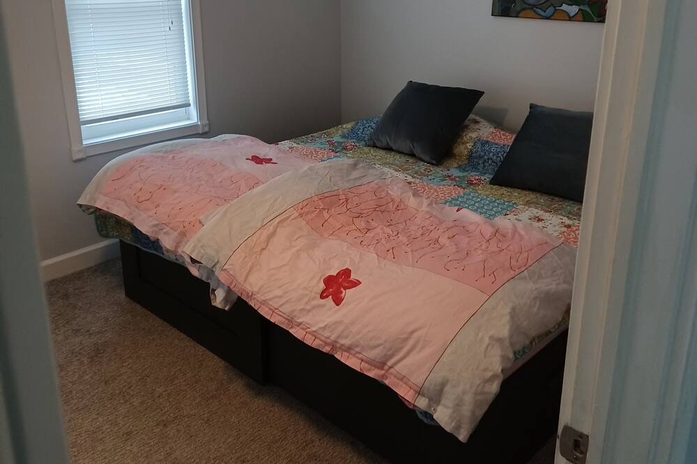 Photo of Bedroom in Kenosha