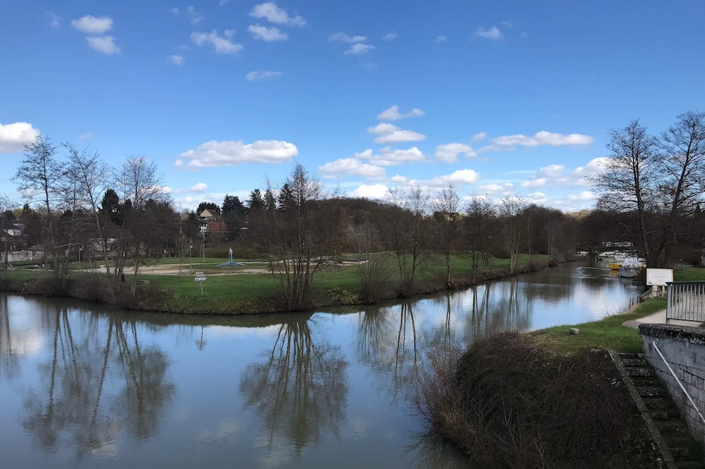 Photo of Outdoor in Rogny-les-Sept-Ecluses