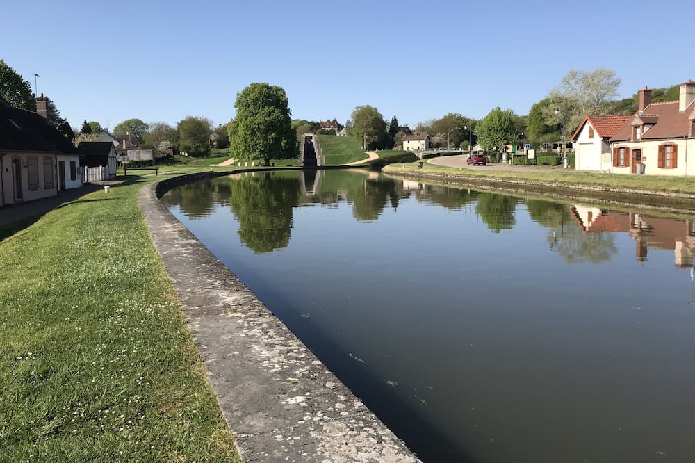 Photo of Outdoor in Rogny-les-Sept-Ecluses