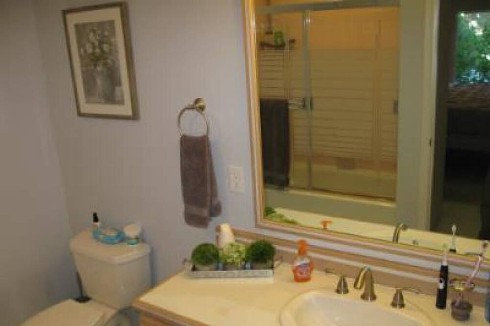 Photo of Bathroom in Leavenworth