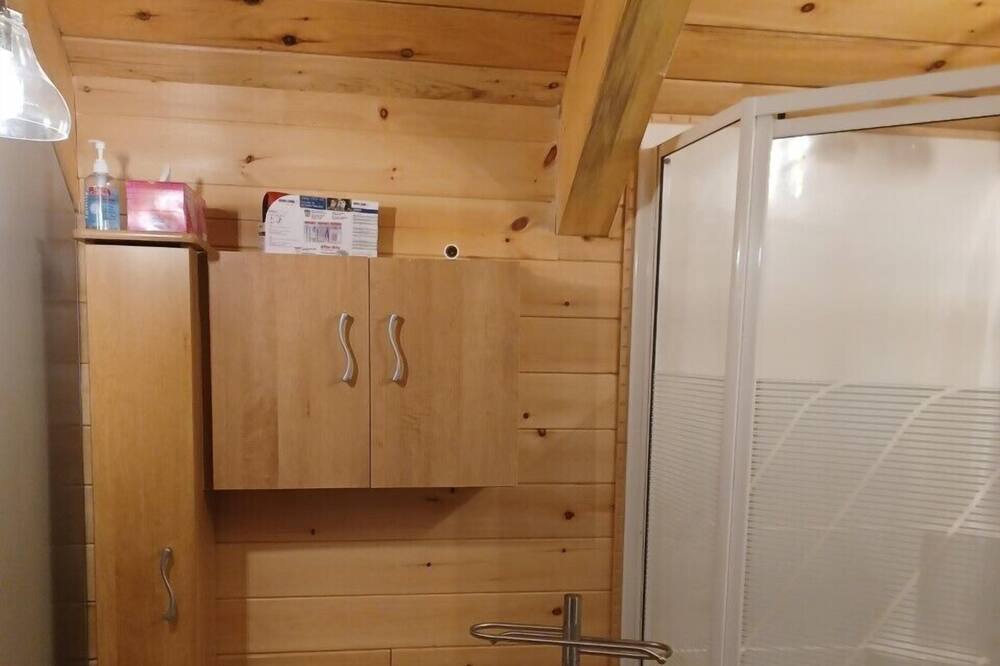 Photo of Bathroom in Duhamel
