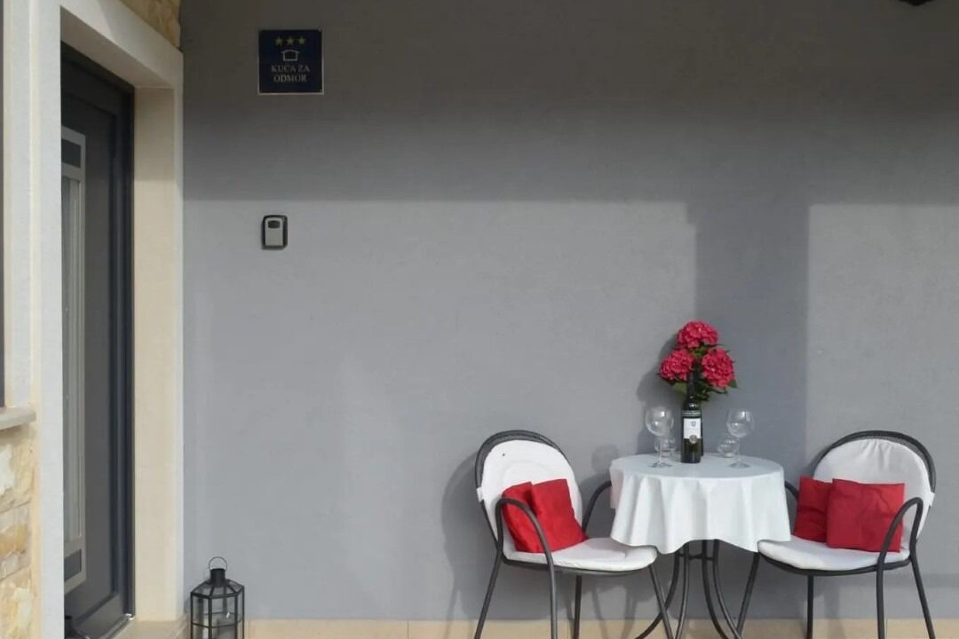 Photo of Outdoor in Dol