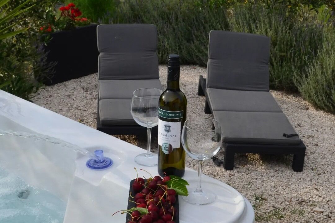 Photo of Outdoor in Dol