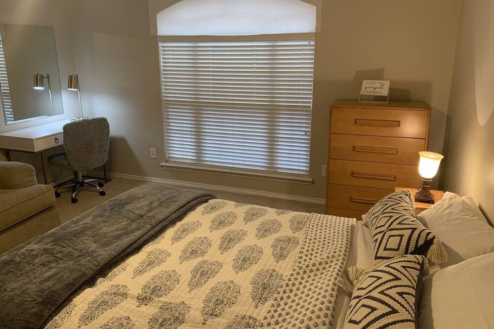 Photo of Bedroom in Lubbock
