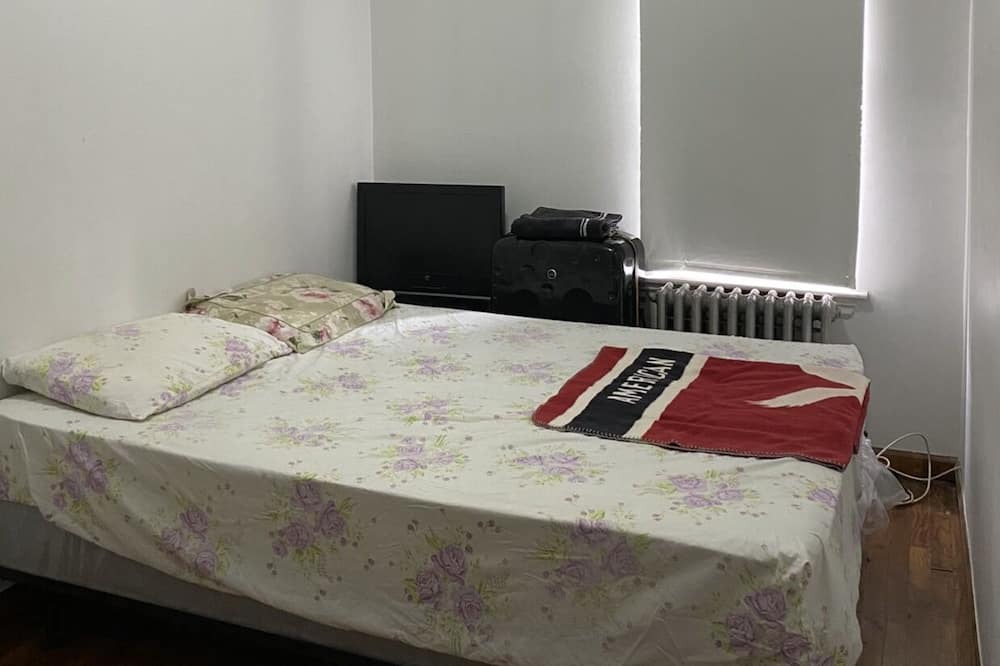 Photo of Bedroom in Brownsville