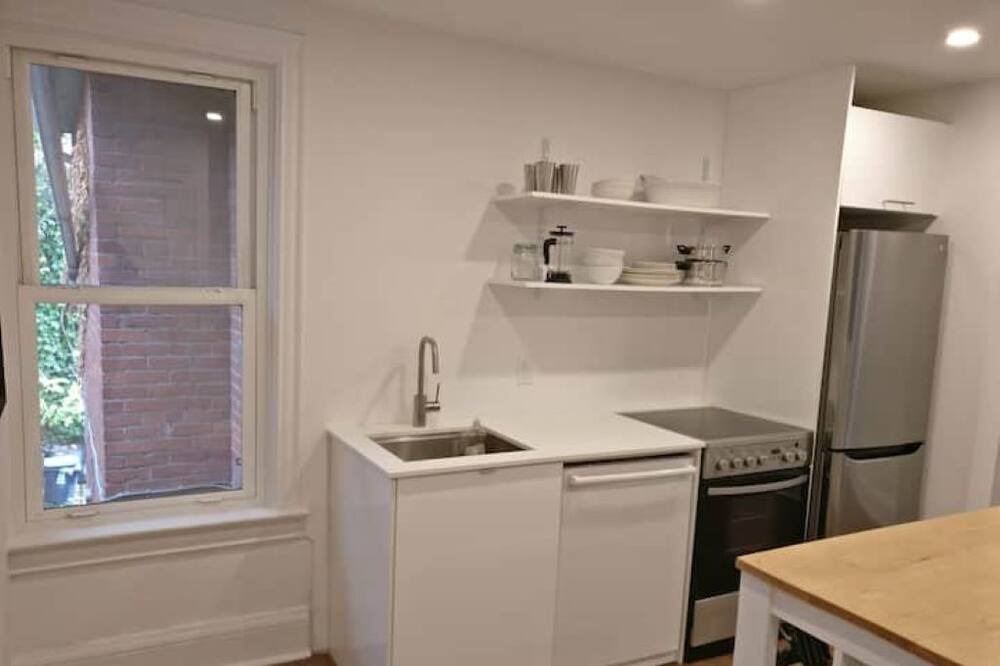Photo of Kitchen in Church and Wellesley