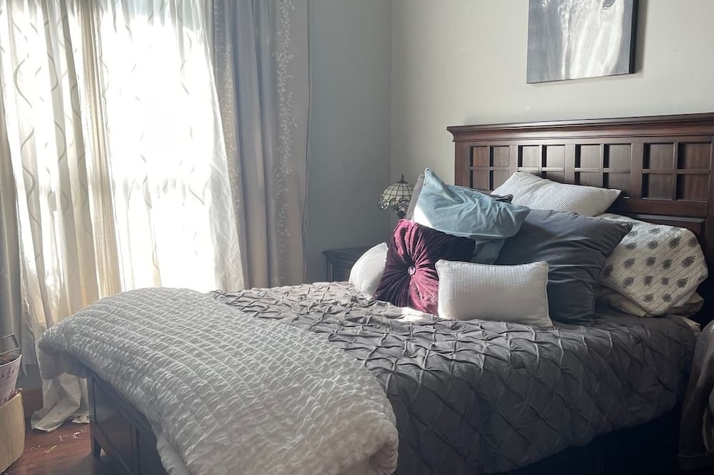 Photo of Bedroom in Hood River