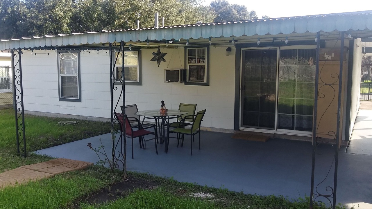 Photo of Outdoor in Harlandale