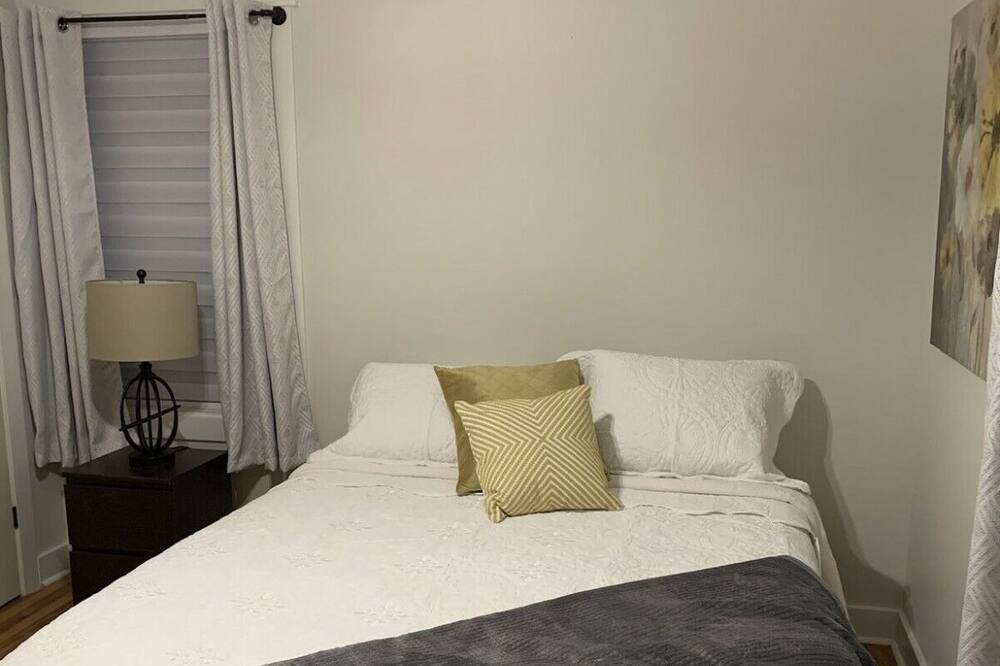 Photo of Bedroom in Gander