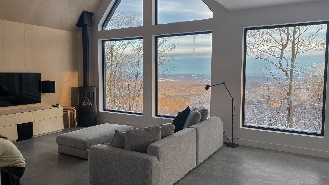 Photo of Livingroom in Saint-Etienne-De-Bolto