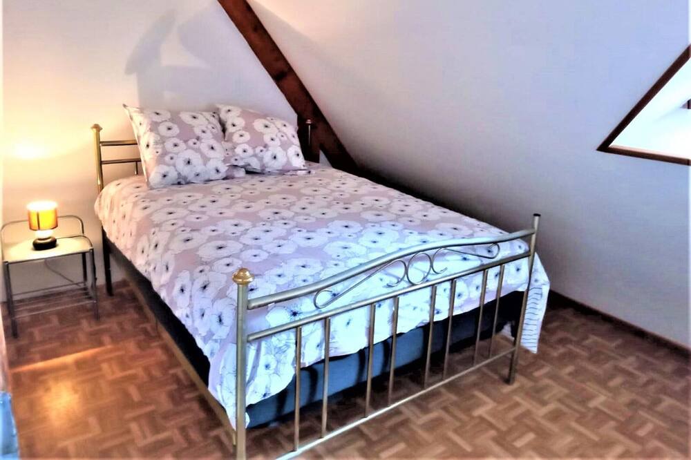 Photo of Bedroom in Therouldeville