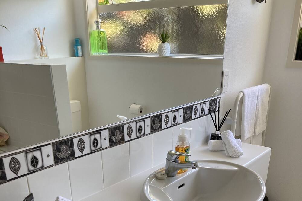 Photo of Bathroom in Otumoetai