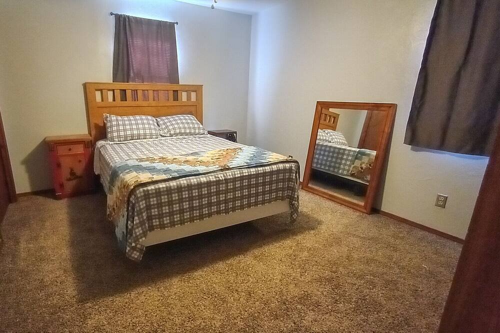 Photo of Bedroom in Ponca City