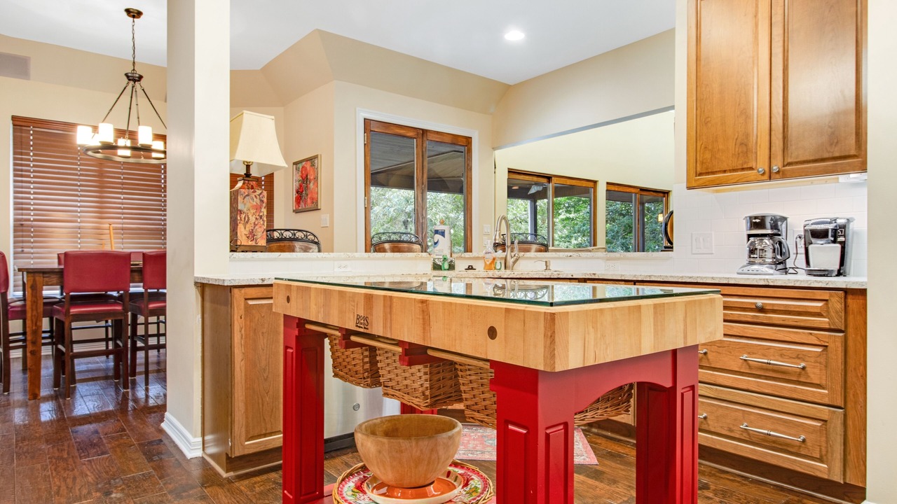Photo of Kitchen in Apache Shores
