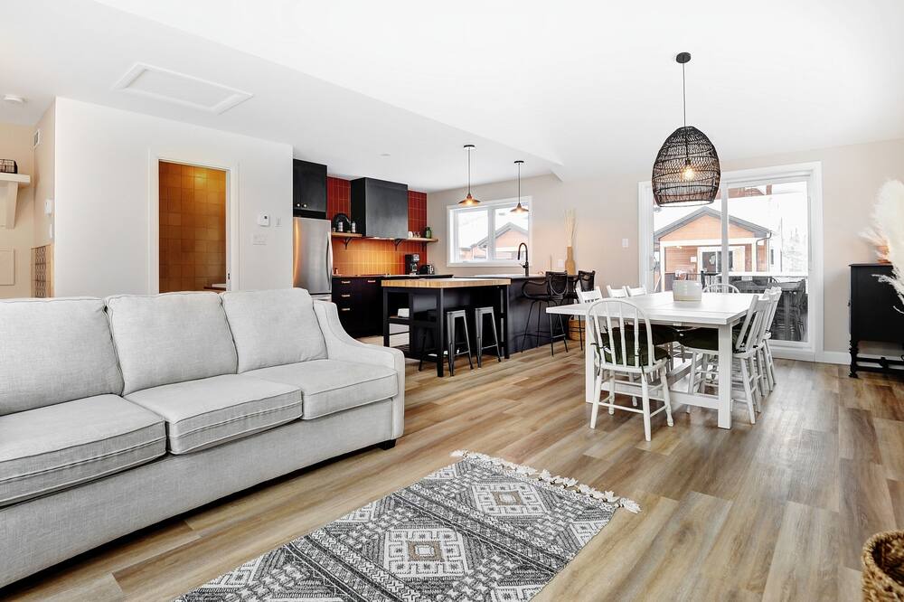 Photo of Livingroom in Stoneham
