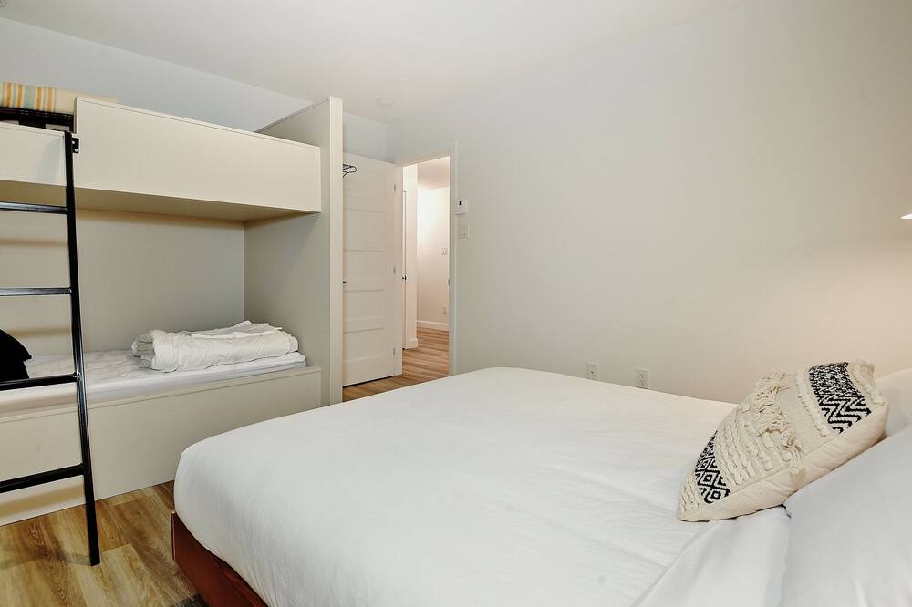 Photo of Bedroom in Stoneham