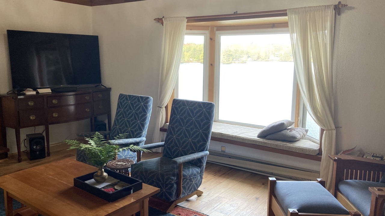 Photo of Livingroom in Broadbent