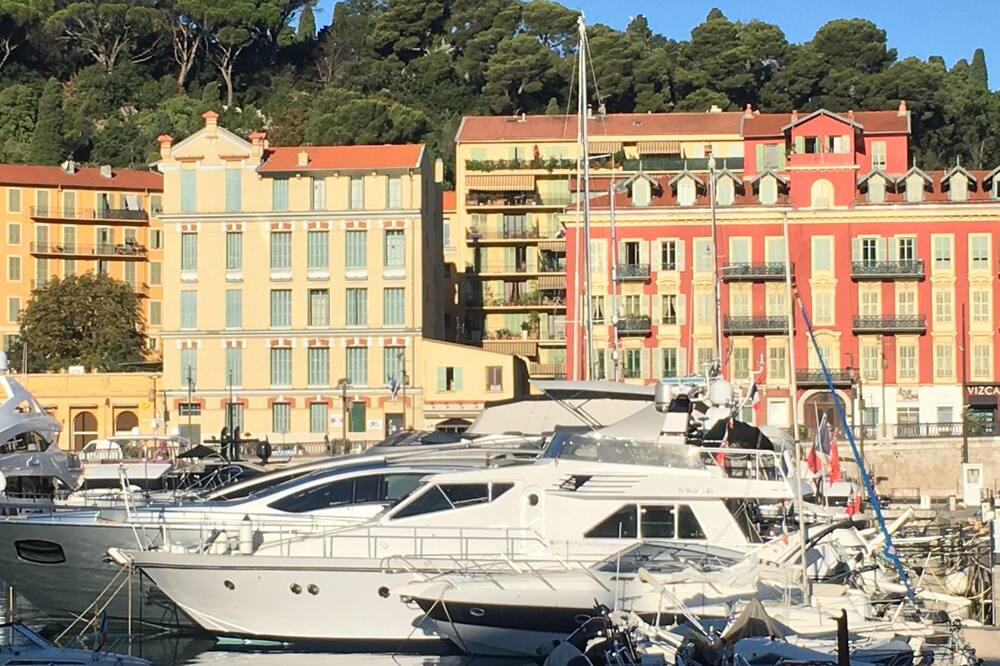 Photo of Patio Balcony in Saint-Tropez City Centre