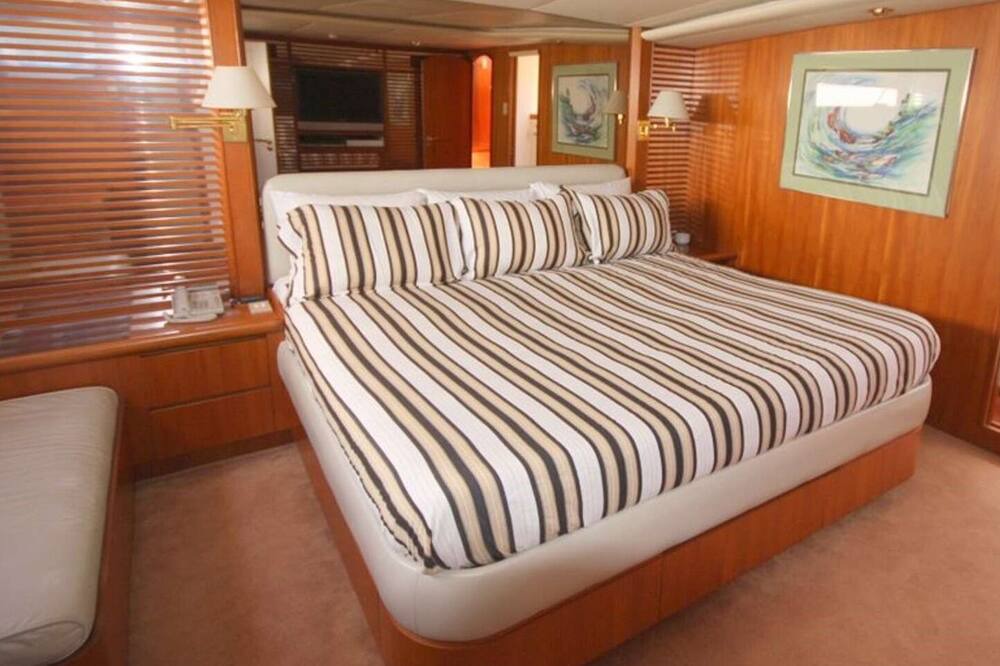 Photo of Bedroom in Saint-Tropez City Centre