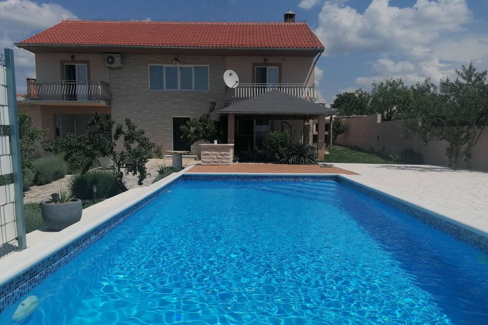Photo of Outdoor in Lisicici