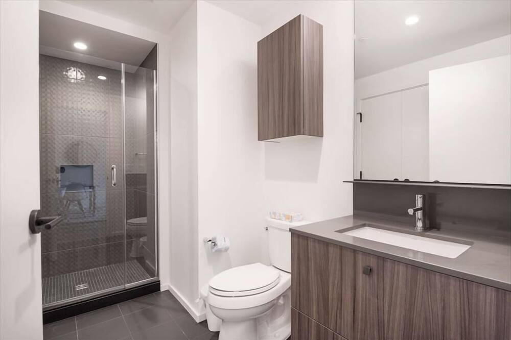 Photo of Bathroom in Shawmut