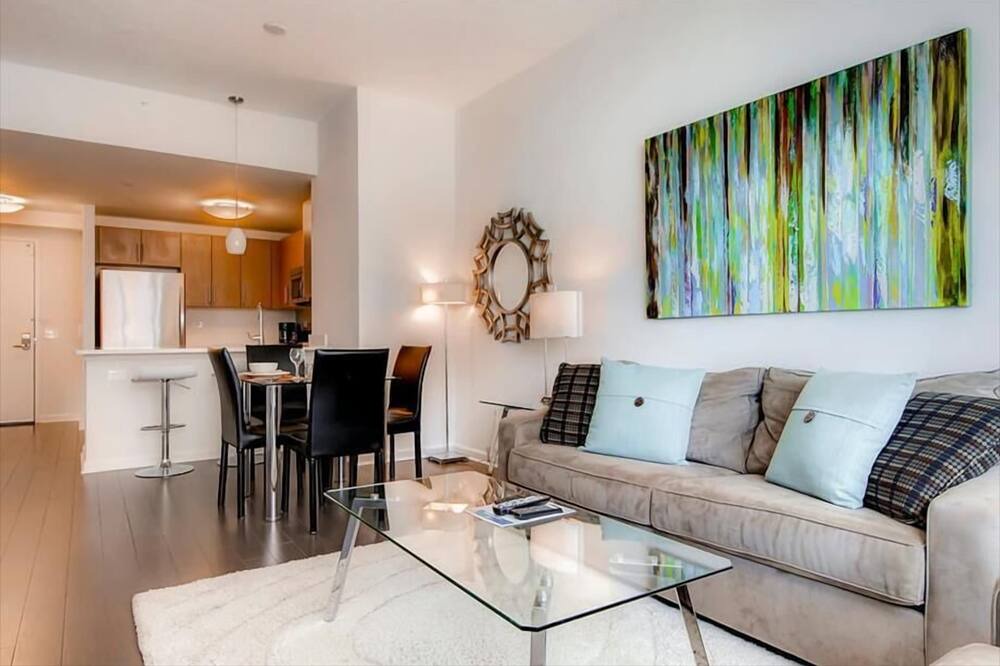 Photo of Livingroom in Hudson Exchange