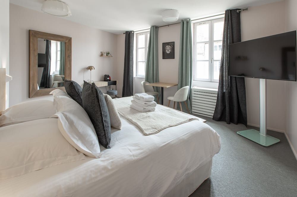 Photo of Bedroom in Beaune City Centre
