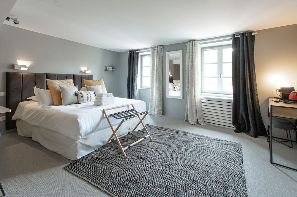 Photo of Bedroom in Beaune City Centre