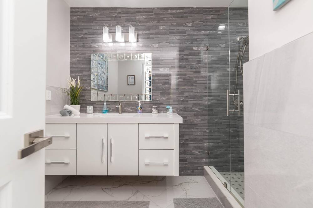 Photo of Bathroom in Town N County Park