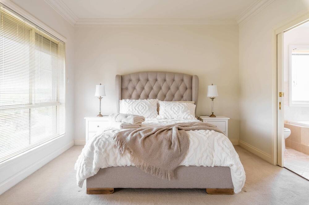 Photo of Others in Highbury