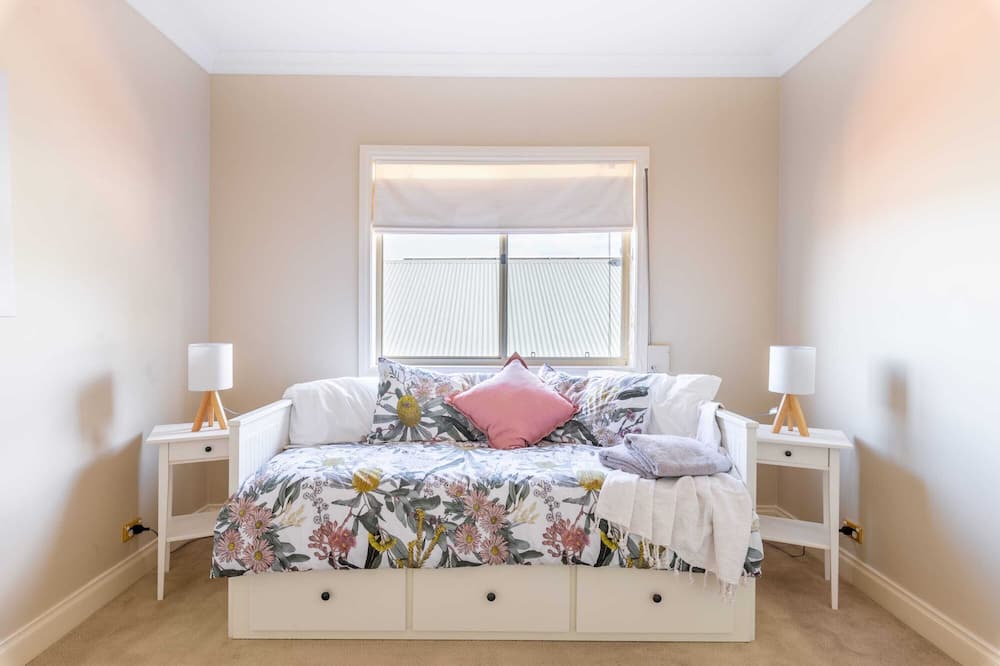 Photo of Others in Highbury