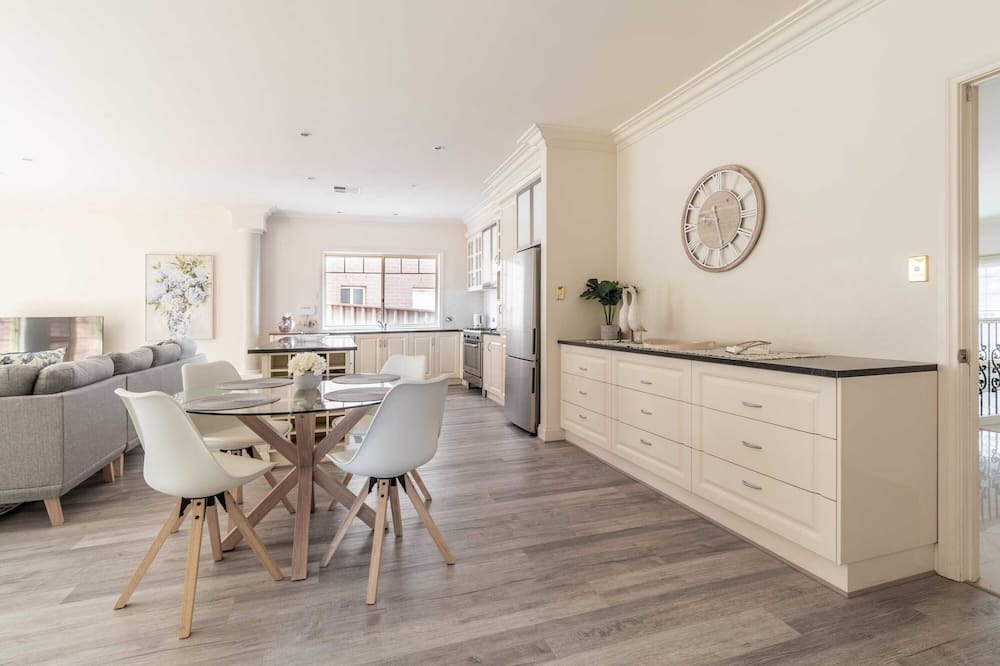 Photo of Others in Highbury