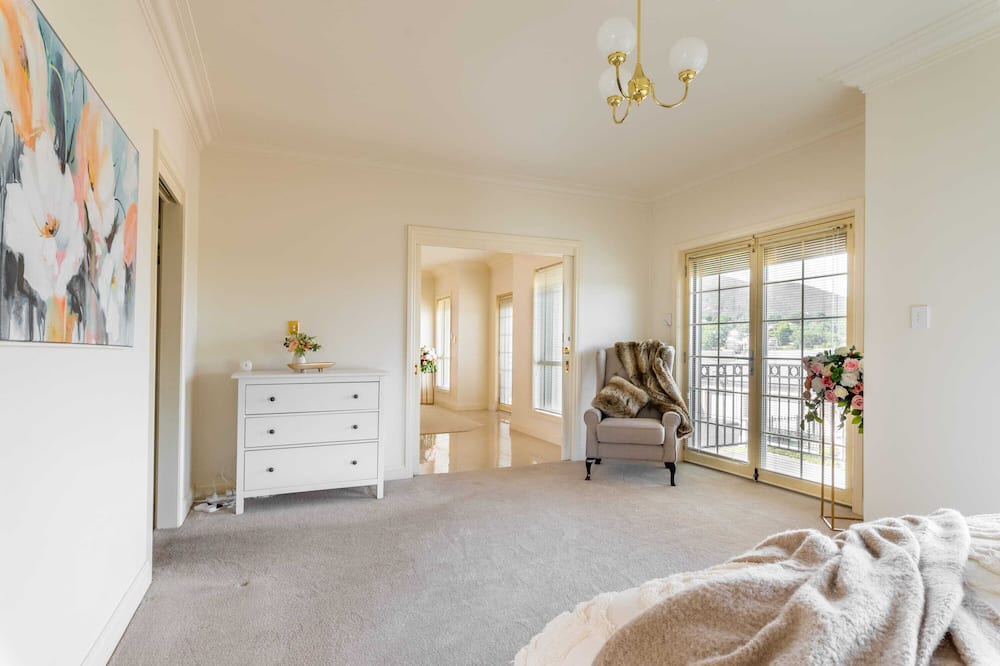 Photo of Others in Highbury