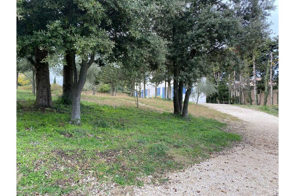 Photo of Outdoor in Pujaut