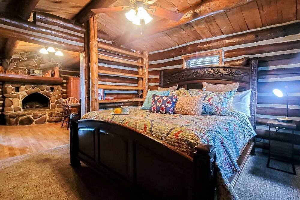 Photo of Bedroom in Eden