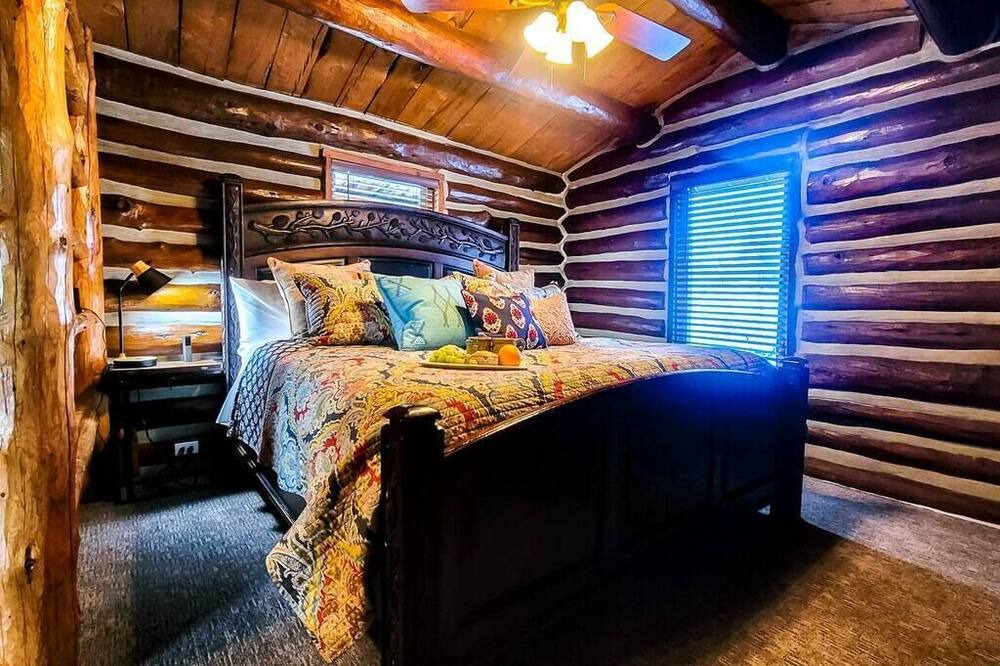 Photo of Bedroom in Eden