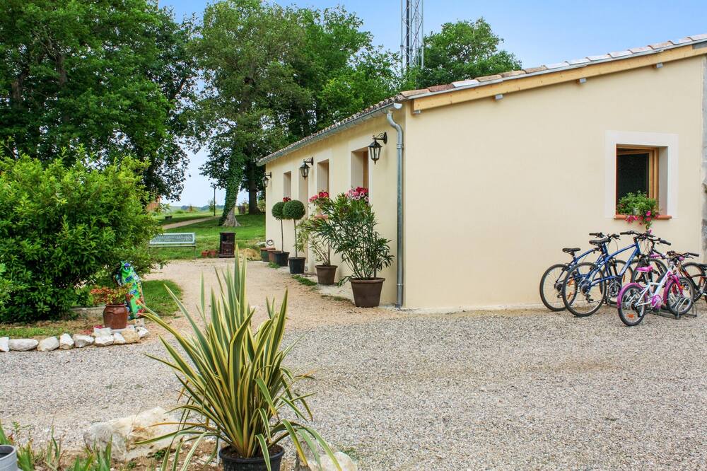 Photo of Outdoor in Pauilhac