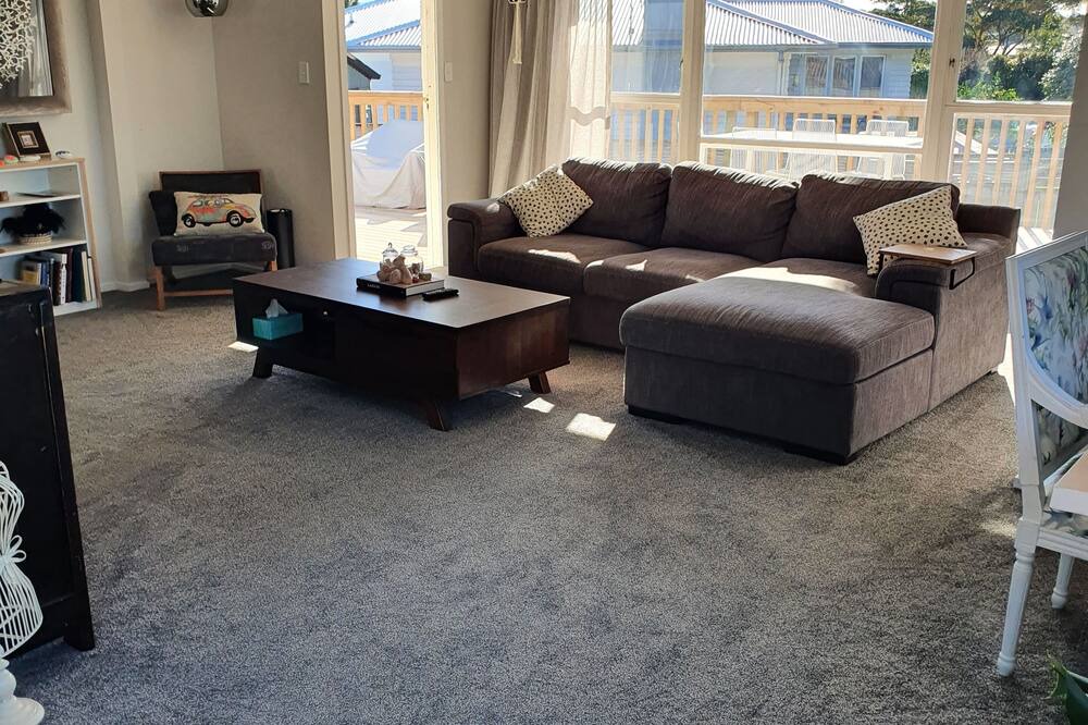 Photo of Livingroom in Greerton