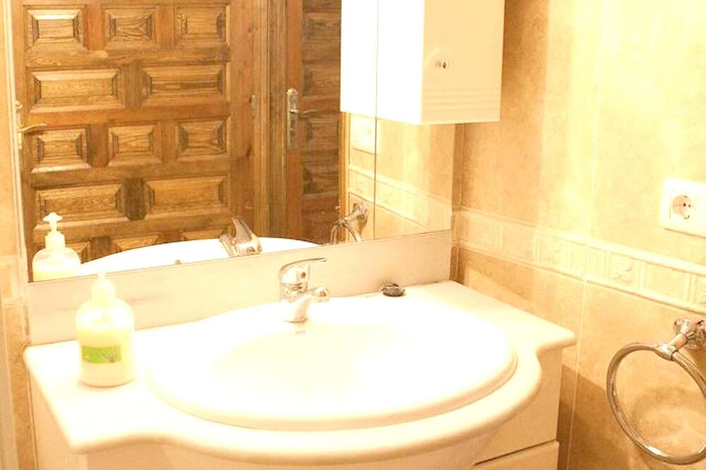 Photo of Bathroom in Munebrega