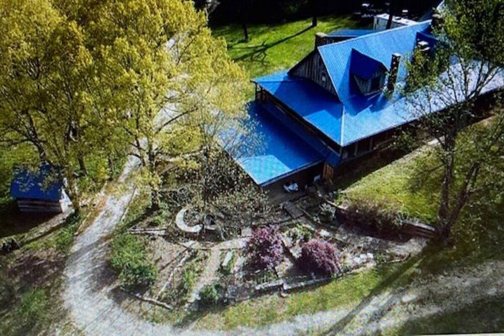 Photo of Outdoor in Mount Pleasant