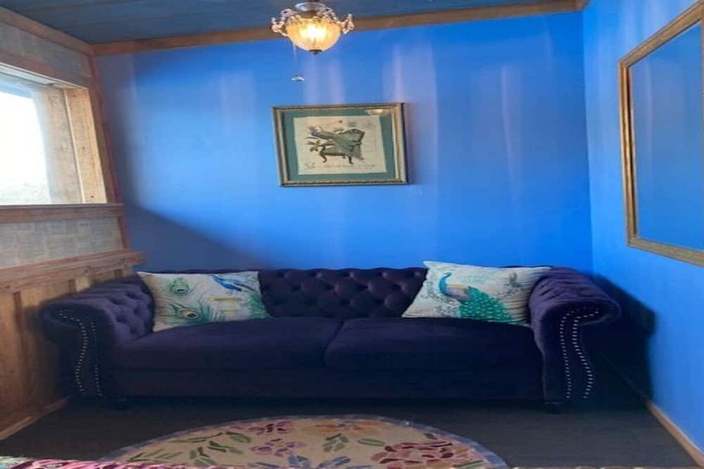 Photo of Livingroom in Mount Pleasant