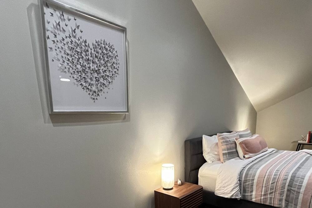Photo of Bedroom in Tyler