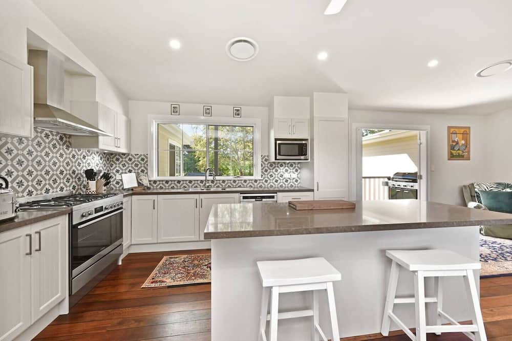 Photo of Kitchen in Cessnock City Council