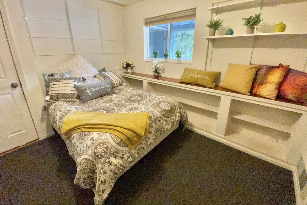 Photo of Bedroom in Haller Lake