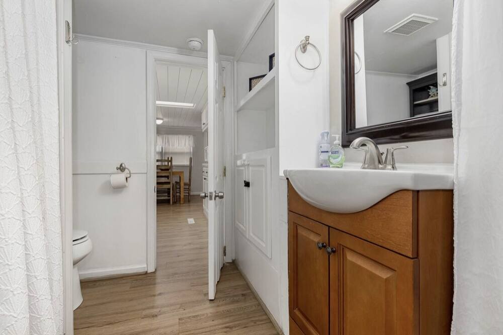 Photo of Bathroom in Surfside Beach