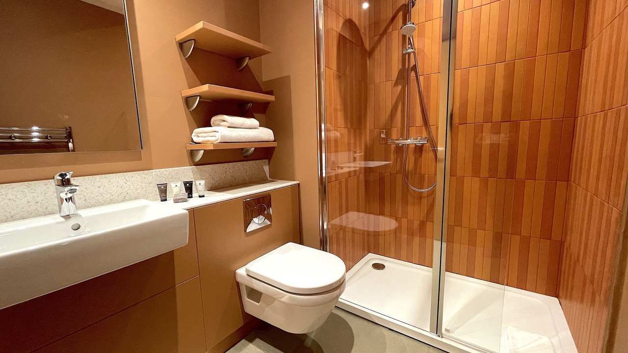 Photo of Bathroom in Auckley