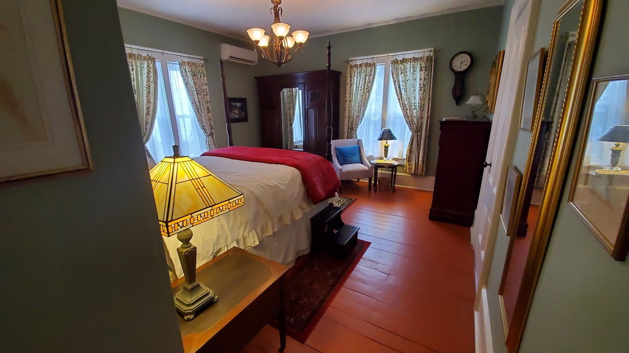 Photo of Bedroom in Annapolis Royal