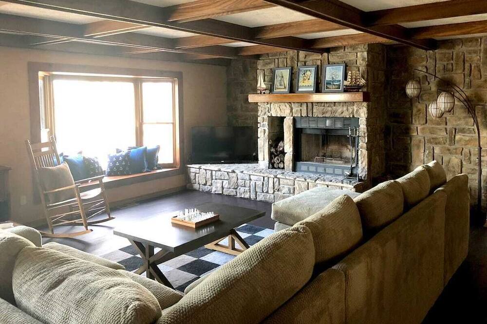 Photo of Livingroom in Eureka Springs