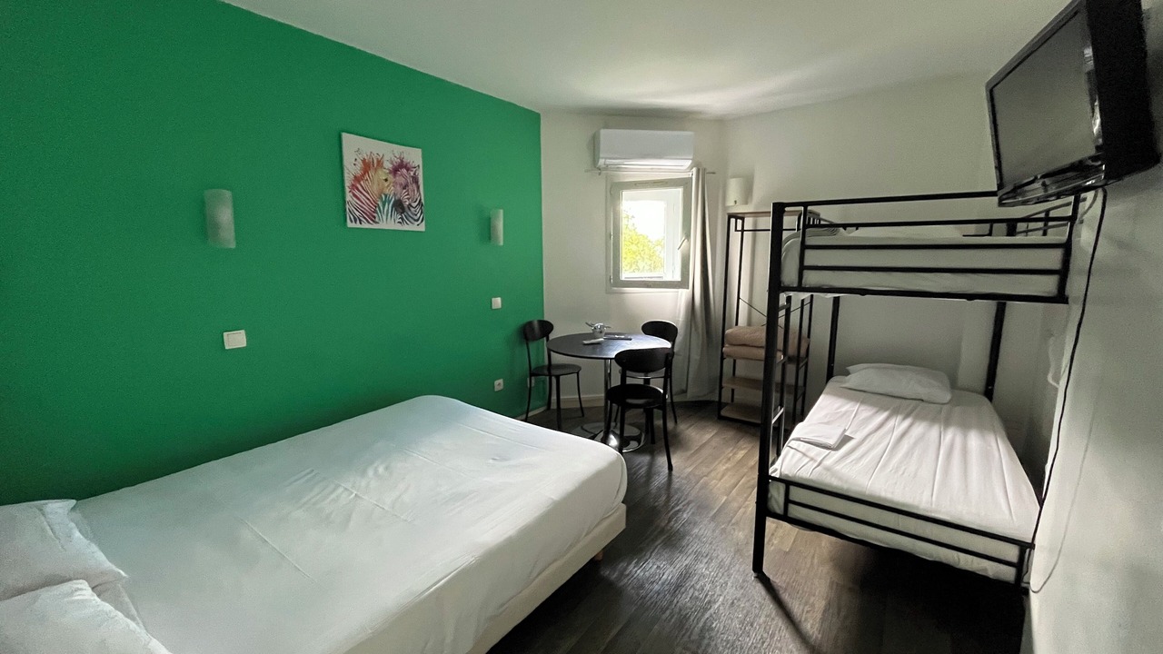 Photo of Bedroom in Chaintre